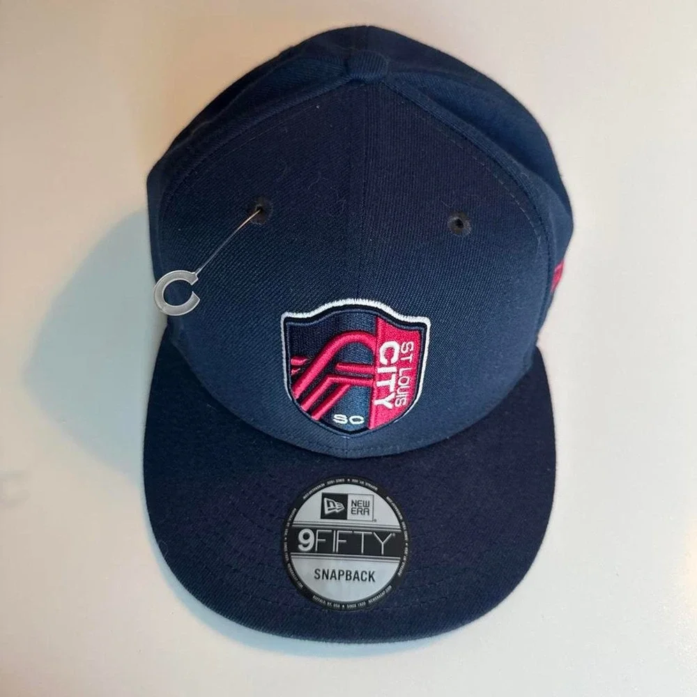 New Era St. Louis City 9Fifty SnapBack Hat in Navy Blue NWT